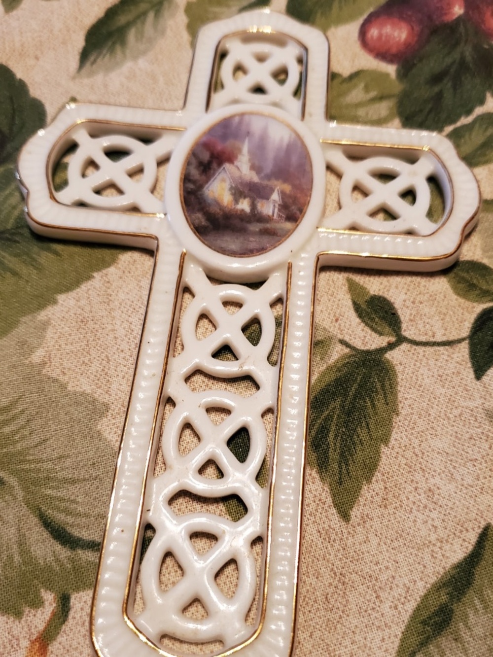 Glass cross